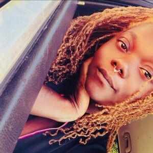 Meet your Posher, Tamela